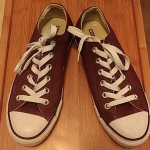 Converse Leather Burgundy Low Tops